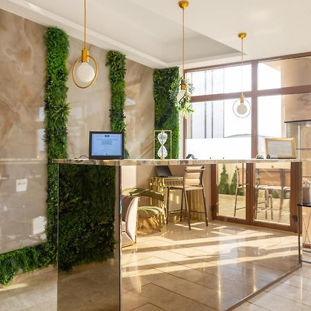 Hotel Manor Неводарі Екстер'єр фото